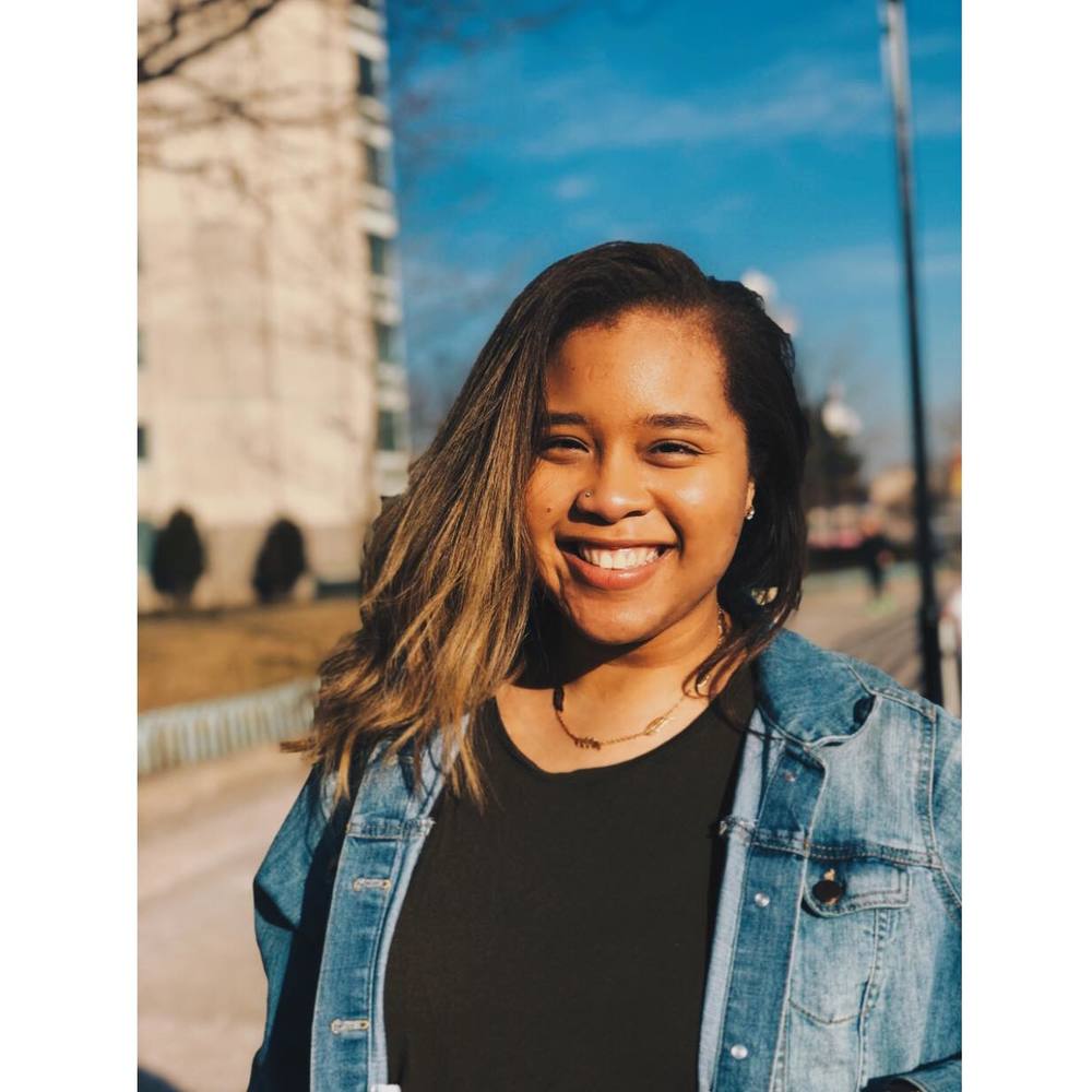 Meet your Posher, Kayla